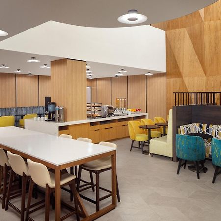 Home2 Suites By Hilton New York Times Square Екстериор снимка