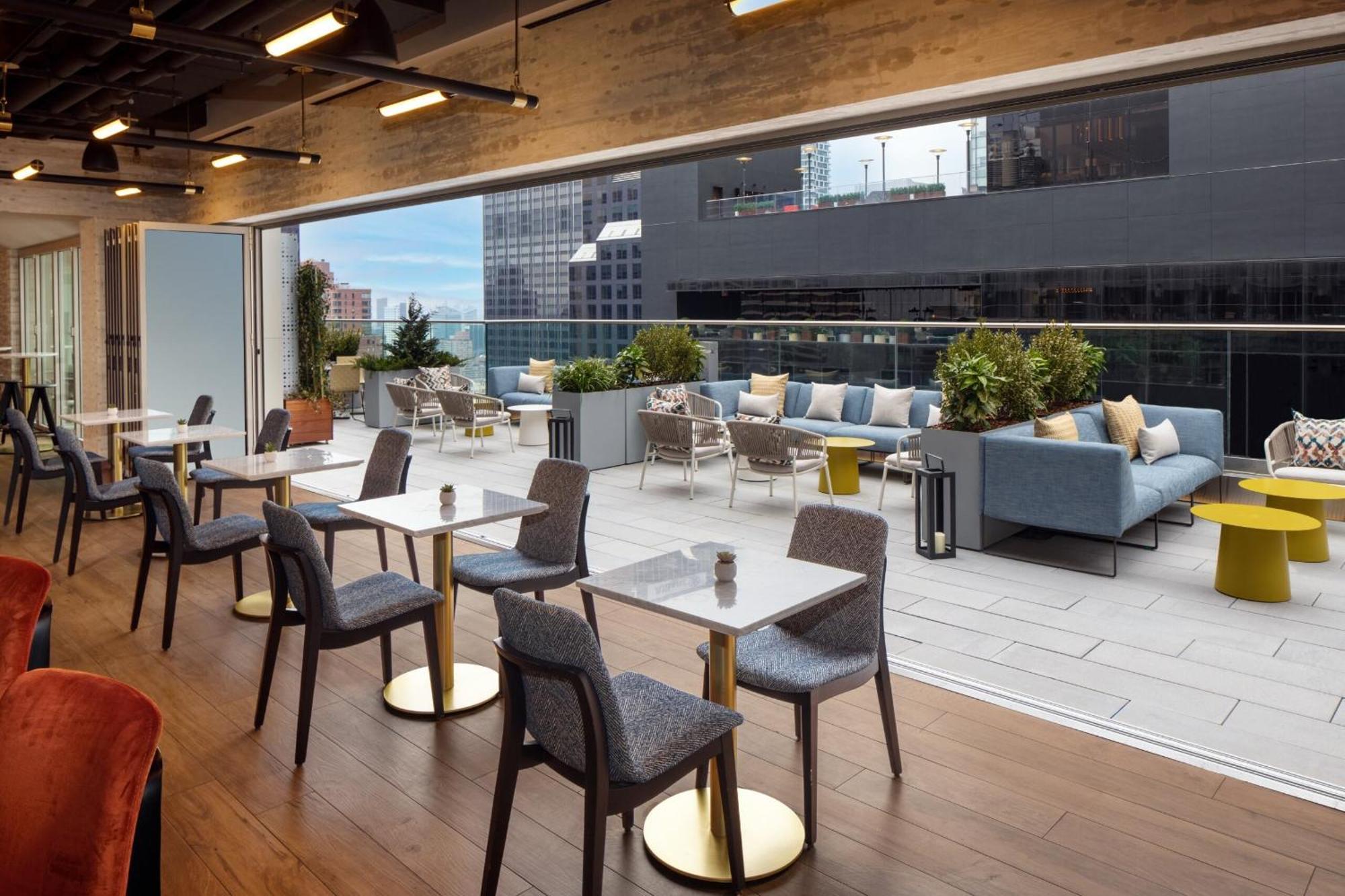 Home2 Suites By Hilton New York Times Square Екстериор снимка